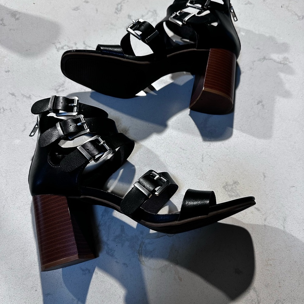 Nine West Strappy Gladiator Sandals 3” Block Heels 9.5